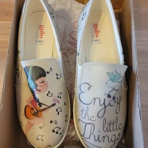 GOBY Pull-On Fashion Sneakers, Size 37